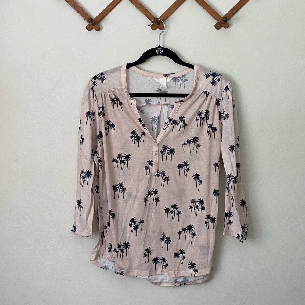 H&M 3/4 sleeve palm tree shirt